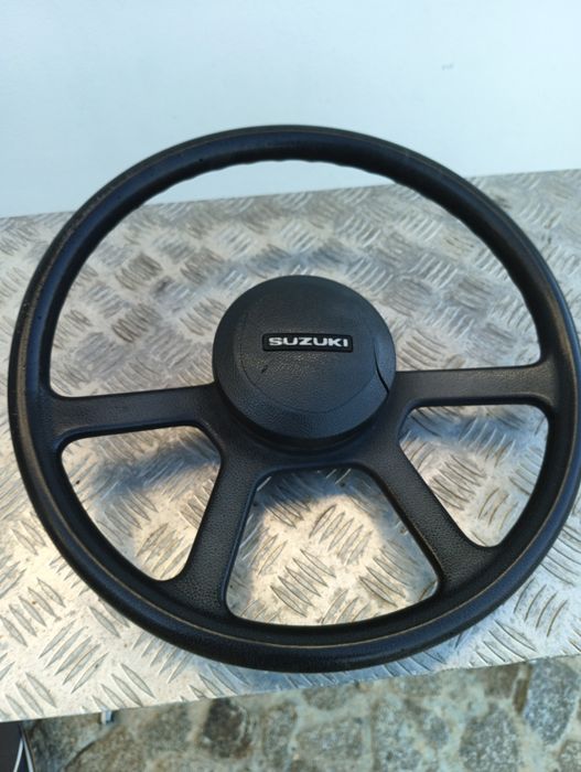 Guiador Suzuki samurai