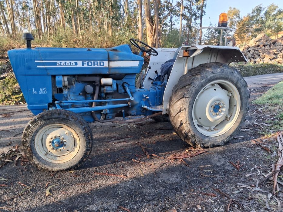 Tractor Ford 2600
