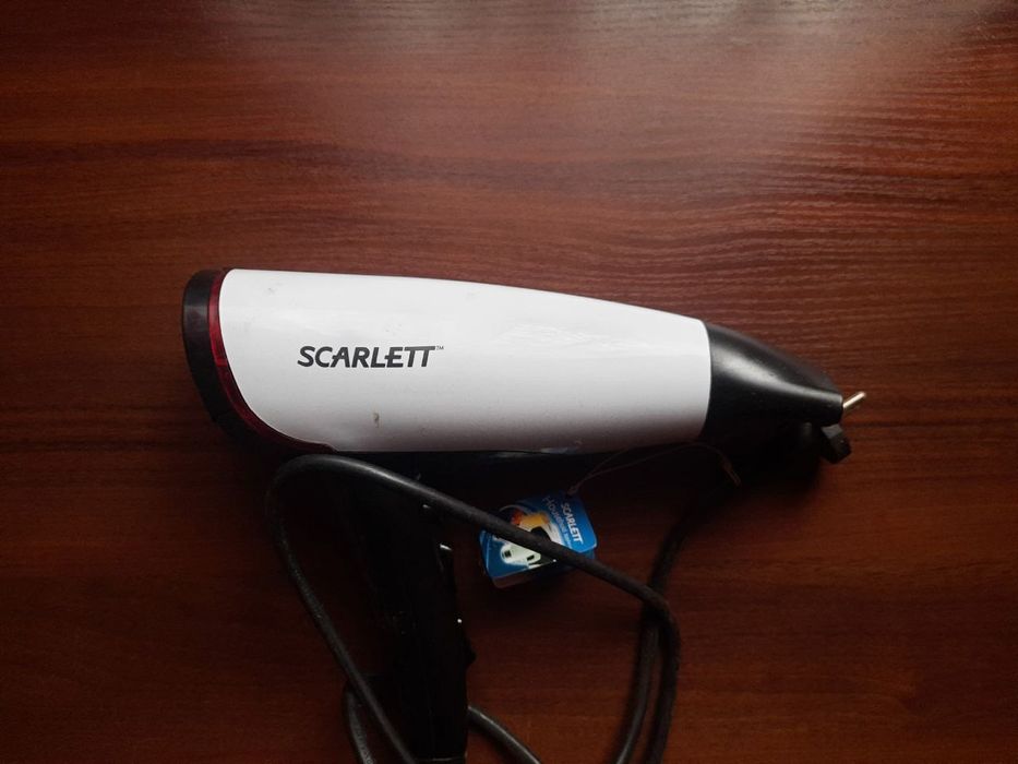 Фен Scarlett SC-1274 (2000W)
