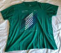 T-shirt verde, tamanho L