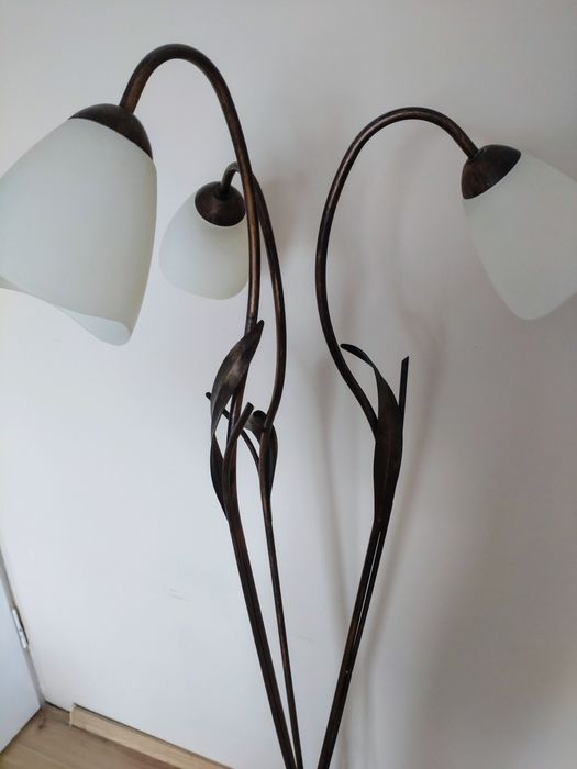 Lampa podłogowa metaloplastyka miedziana