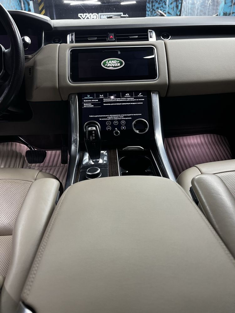 Land Rover Sport