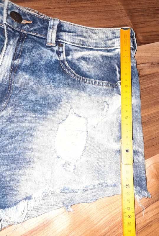 Shorty jeansowe Bershka rozm. M