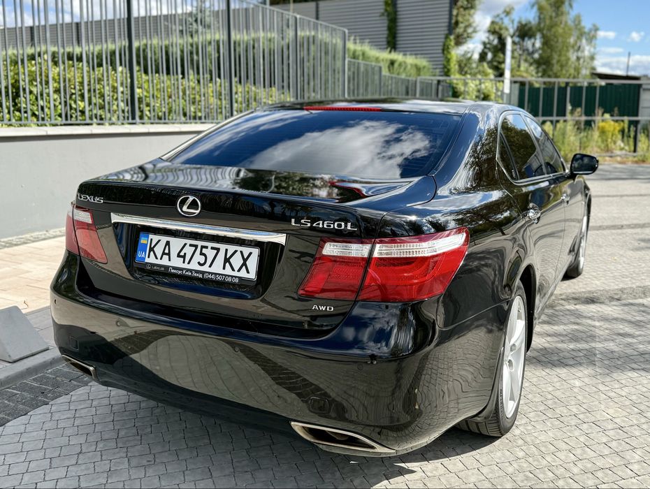 Lexus LS460L, AWD, Ottoman, 2009