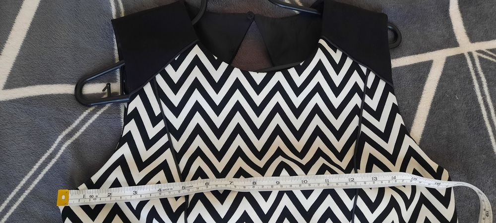 Продам сукню в гарному стані