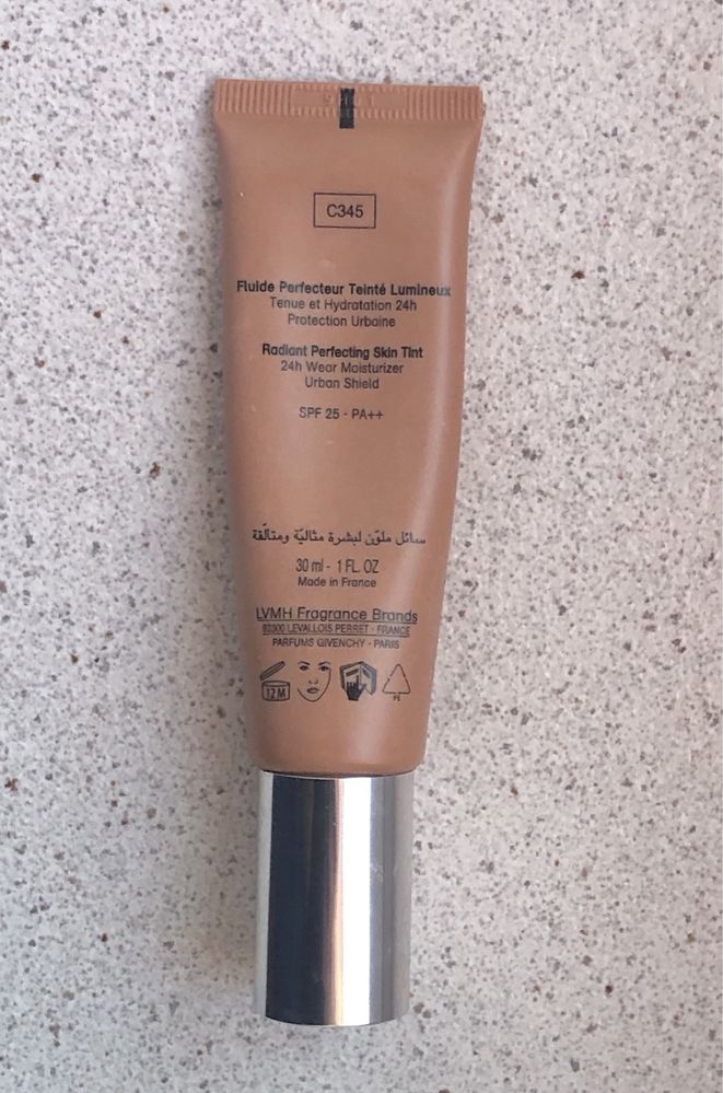 Podklad givenchy prism  city balm 345 uzywany 30ml