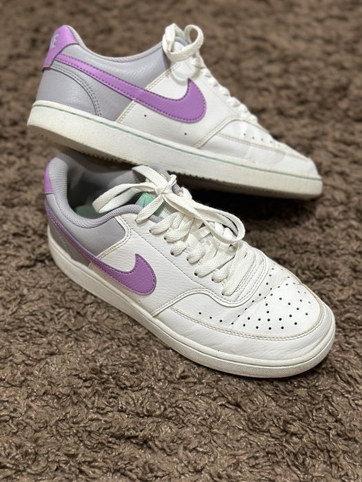 Шкіряні жіночі кросівки оригінал nike court 39 розмір (25см)