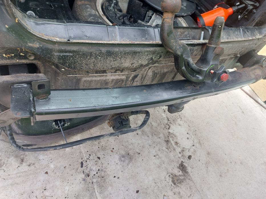 Hak Audi A4 B5 Odpinany Westfalia Holowniczy Zdejmowany Z Kluczem