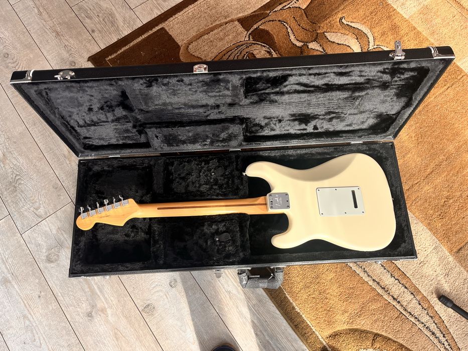 Gitara  Fender Standard Stratocaster USA + piec Fender G - DEC Fifteen