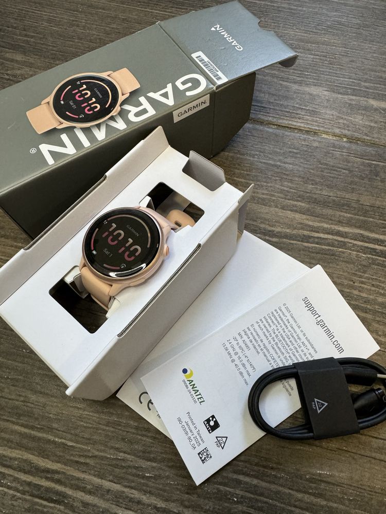 Garmin VivoacTIVE 6 новий