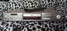 Sony  cd/dvd player DVP-S 735 D