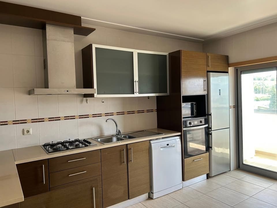 Apartamento t2 com elevador mobilado