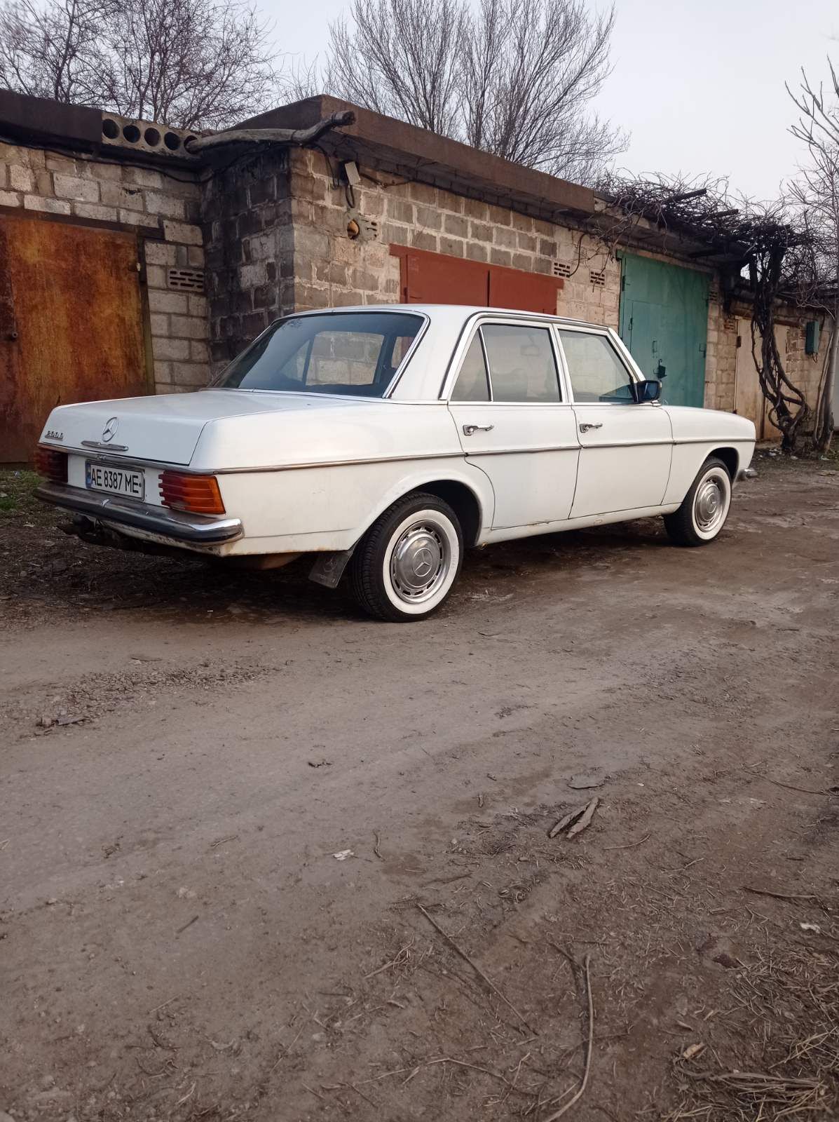 Продам Мерседес W115