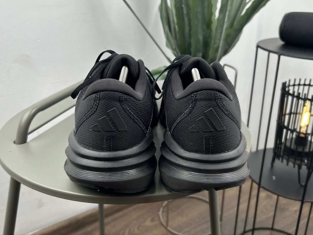 Оригінал! Кросівки Adidas Galaxy 7 48 розмір M04107