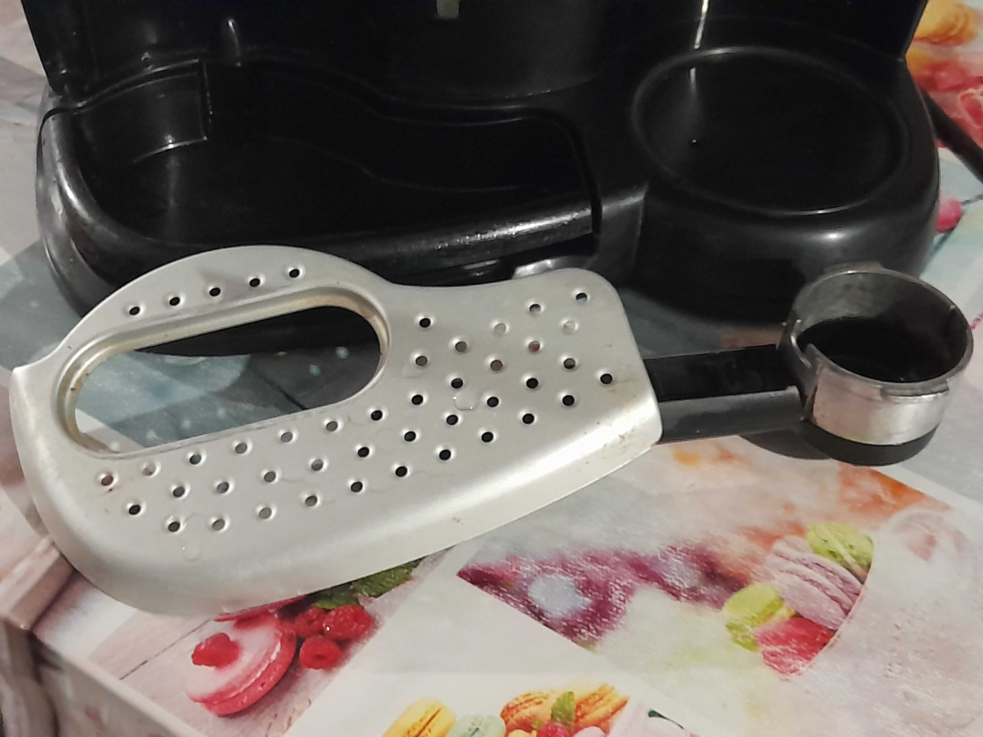 Кофеварка Delonghi BCO 261.B