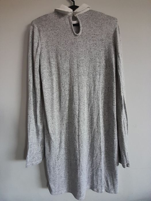 Sukienka sweterek z kołnierzykiem XS