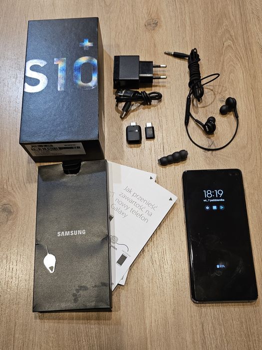 Smartphone Samsung S10+ Plus 128GB/8GB RAM DUOS SM-G975F PrismBlack