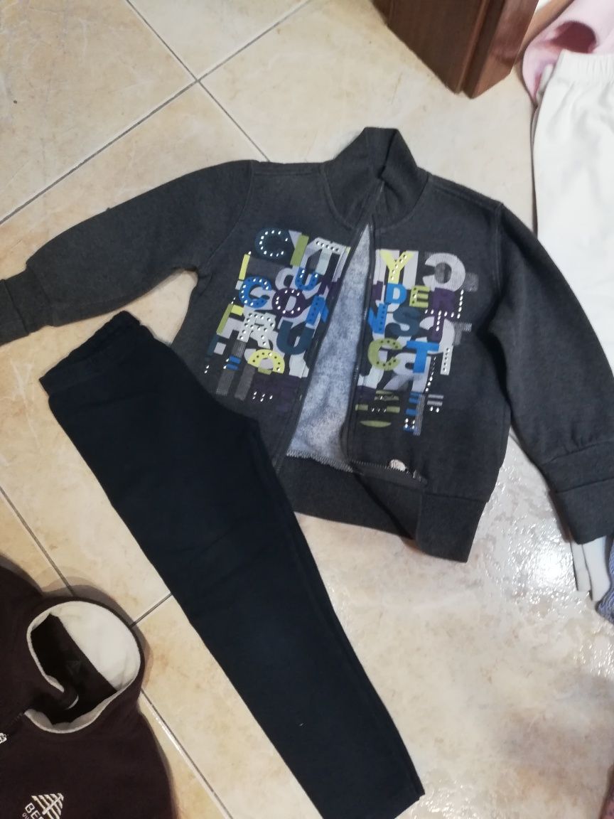 Roupa de 6 anos bom estado desde
