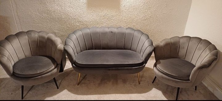 Sofa i dwa fotele muszelka
