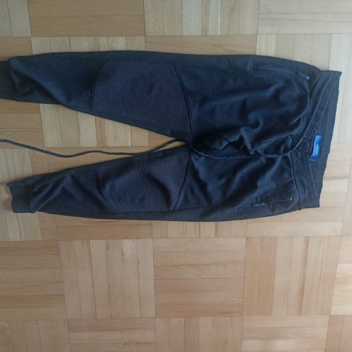 Spodnie dresowe  zameczki