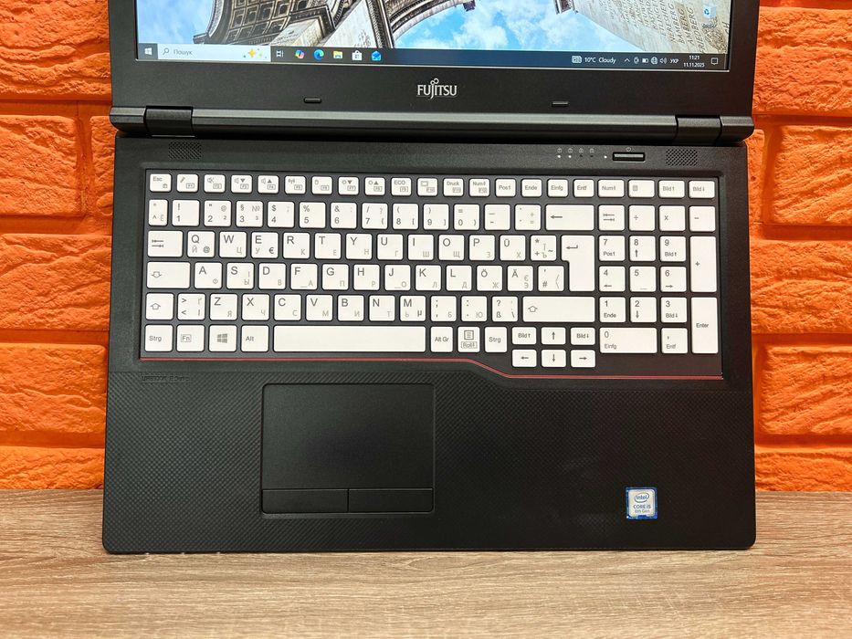 Ноутбук 15.6"Fujitsu E559/ i5-8265U, 16 RAM, 512 SSD/Type-C, Win11Pro