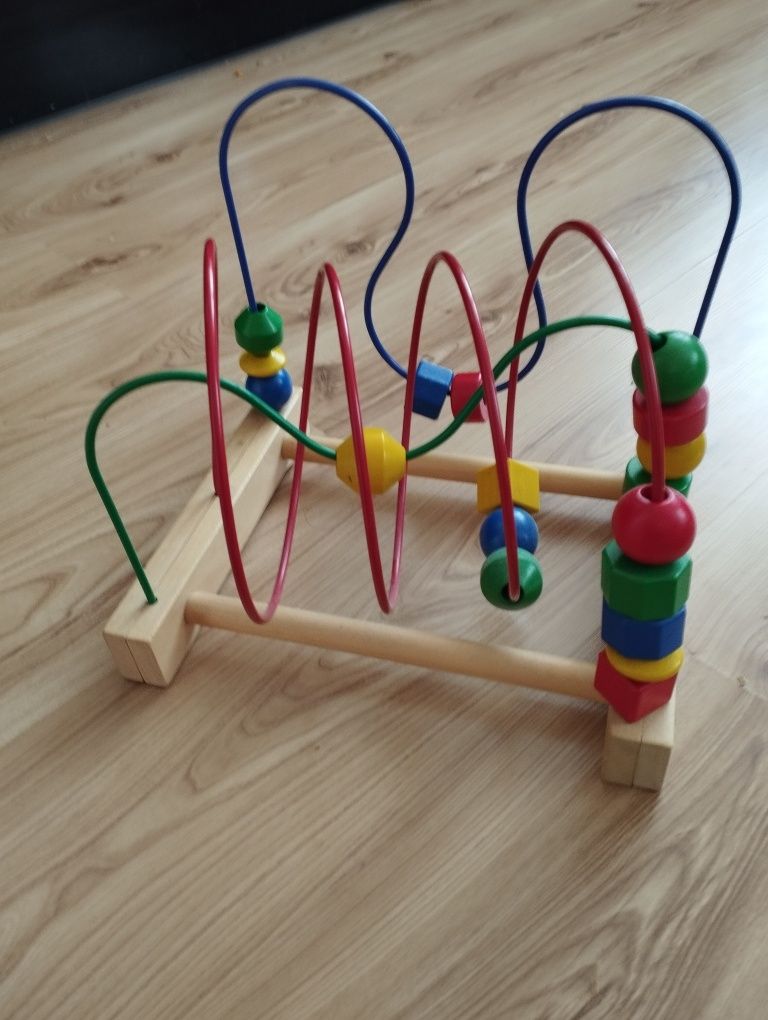 Zabawka drewniana IKEA przeplatanka