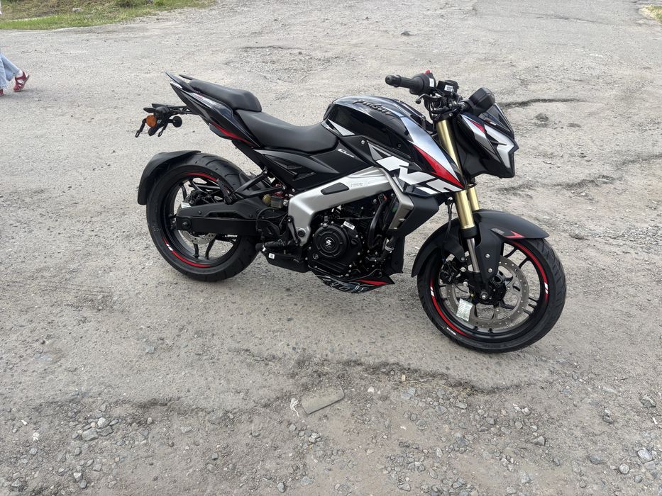 Мотоцикл BAJAJ PULSAR 400 NS