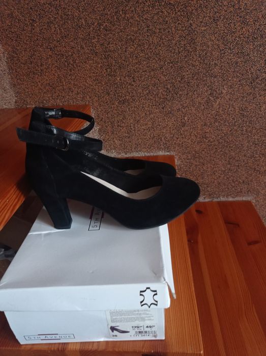 Czółenka z paskiem