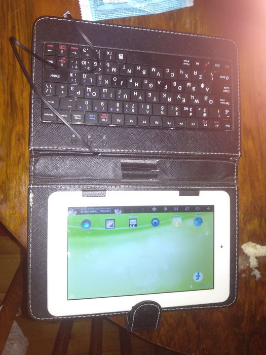 Планшет працює повністю