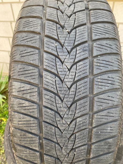 Opony zimowe Imperial snowdragon 255/55R20