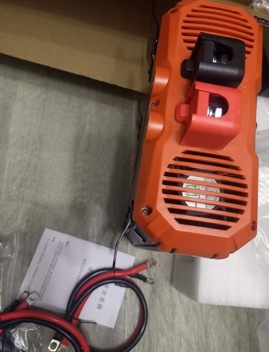 Інвертор 2000Вт/4000Вт 12-220В з чистою синусоїдою (перетворювач напру