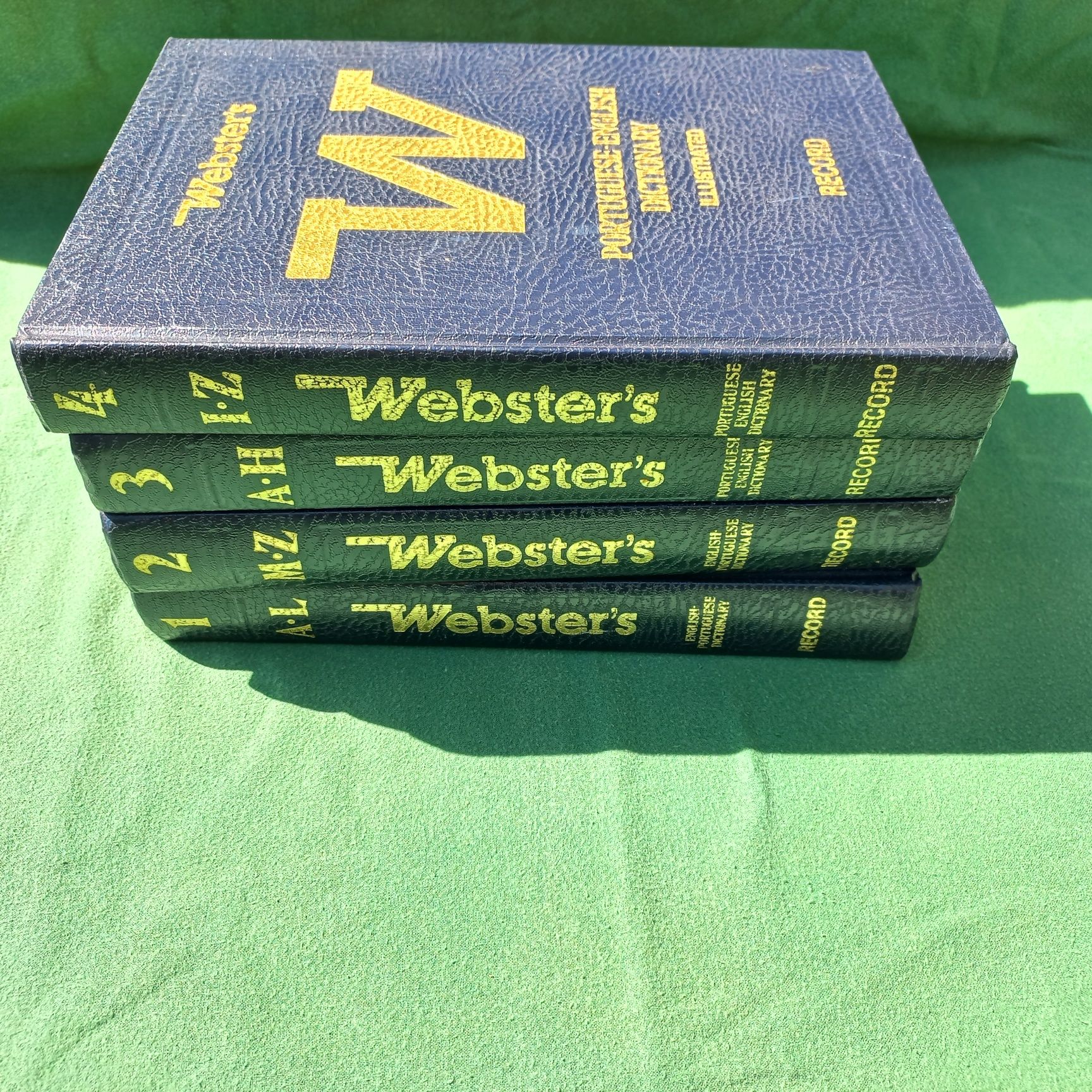 Webster's Portuguese -English Dictionary