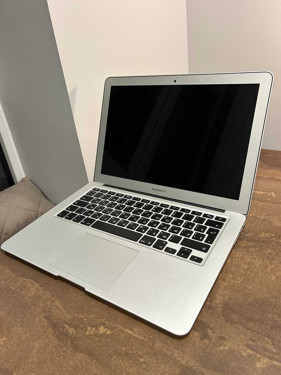 MacBook Air 13" (Early 2015), A1466, Без SSD