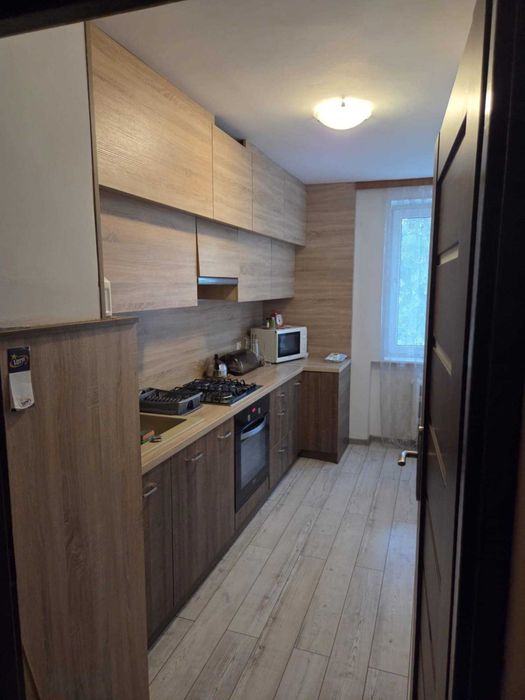 Wynajmę mieszkanie 65m2– 3 pokoje, duża kuchnia, balkon!