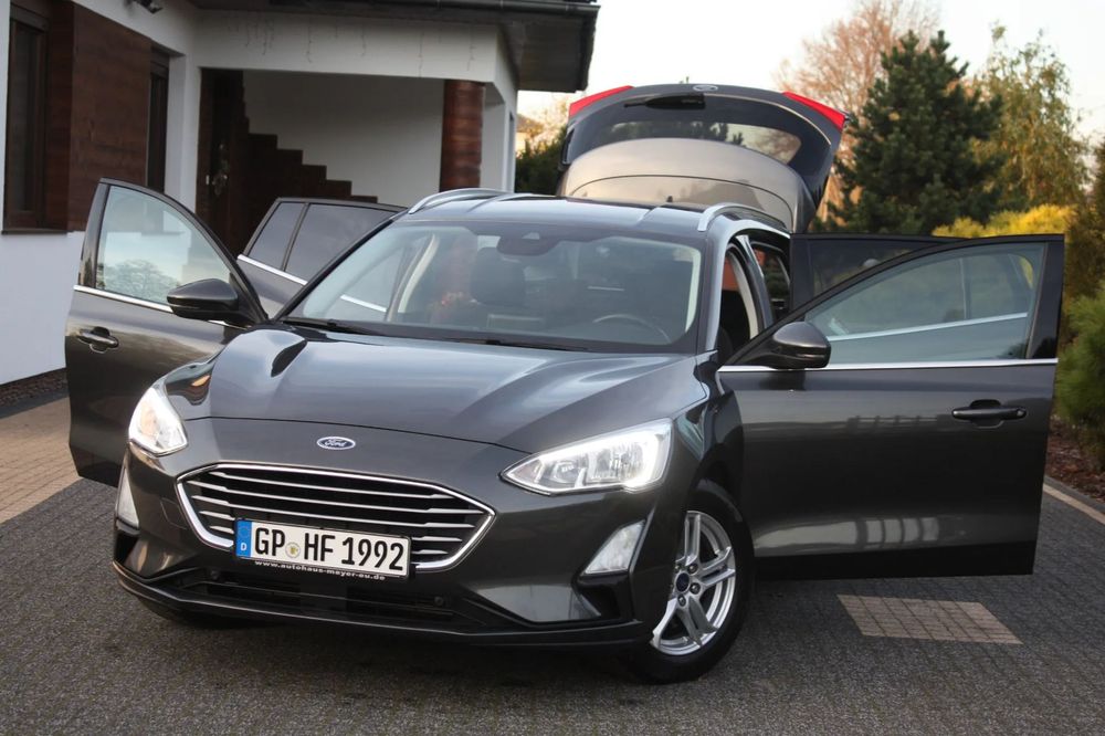 Ford Focus MK4 Kombi Benzyna Alufelgi Klima Kamera LED Tablet LineAssist OPŁACONY