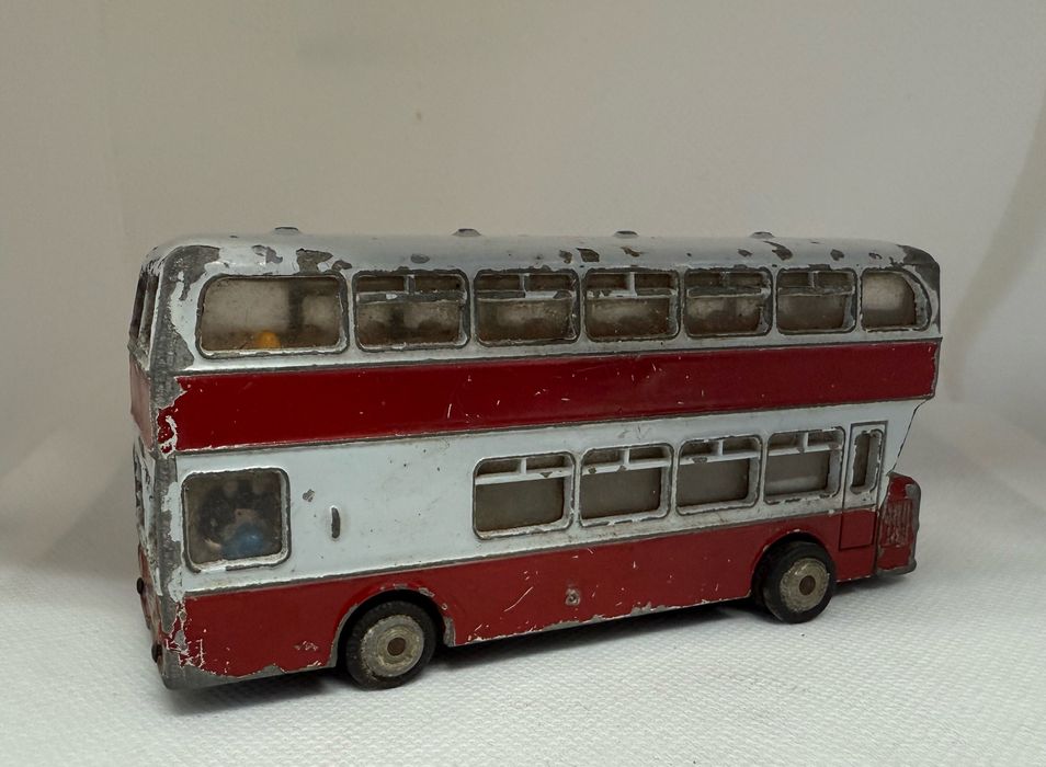 Autocarro 2 pisos da marca Metosul