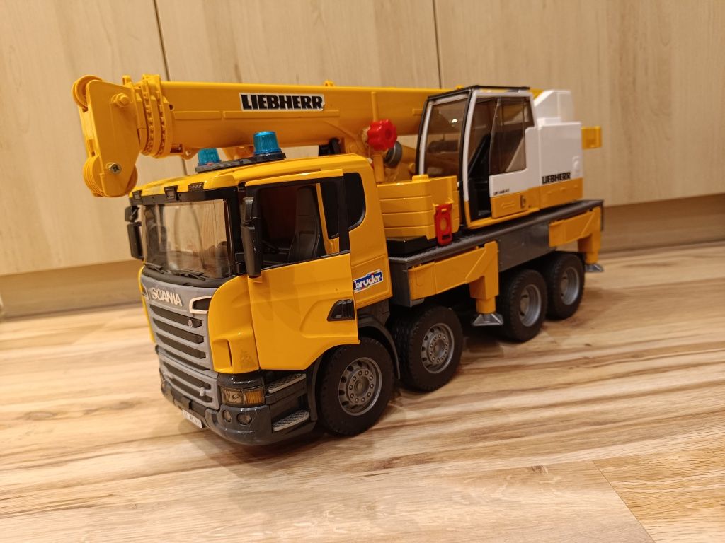 Dźwig bruder liebherr Scania 03570