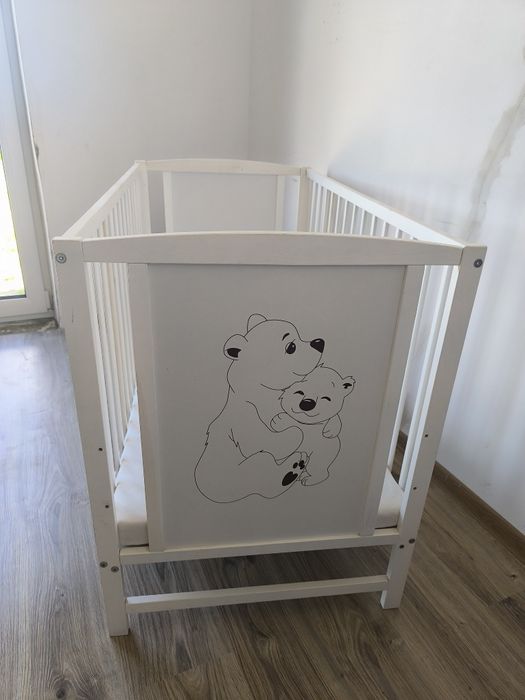 Łóżeczko+ 2 komplety podusia kołderka
