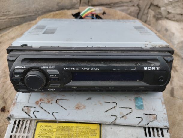 Автомагнитола Sony CDX-GT16