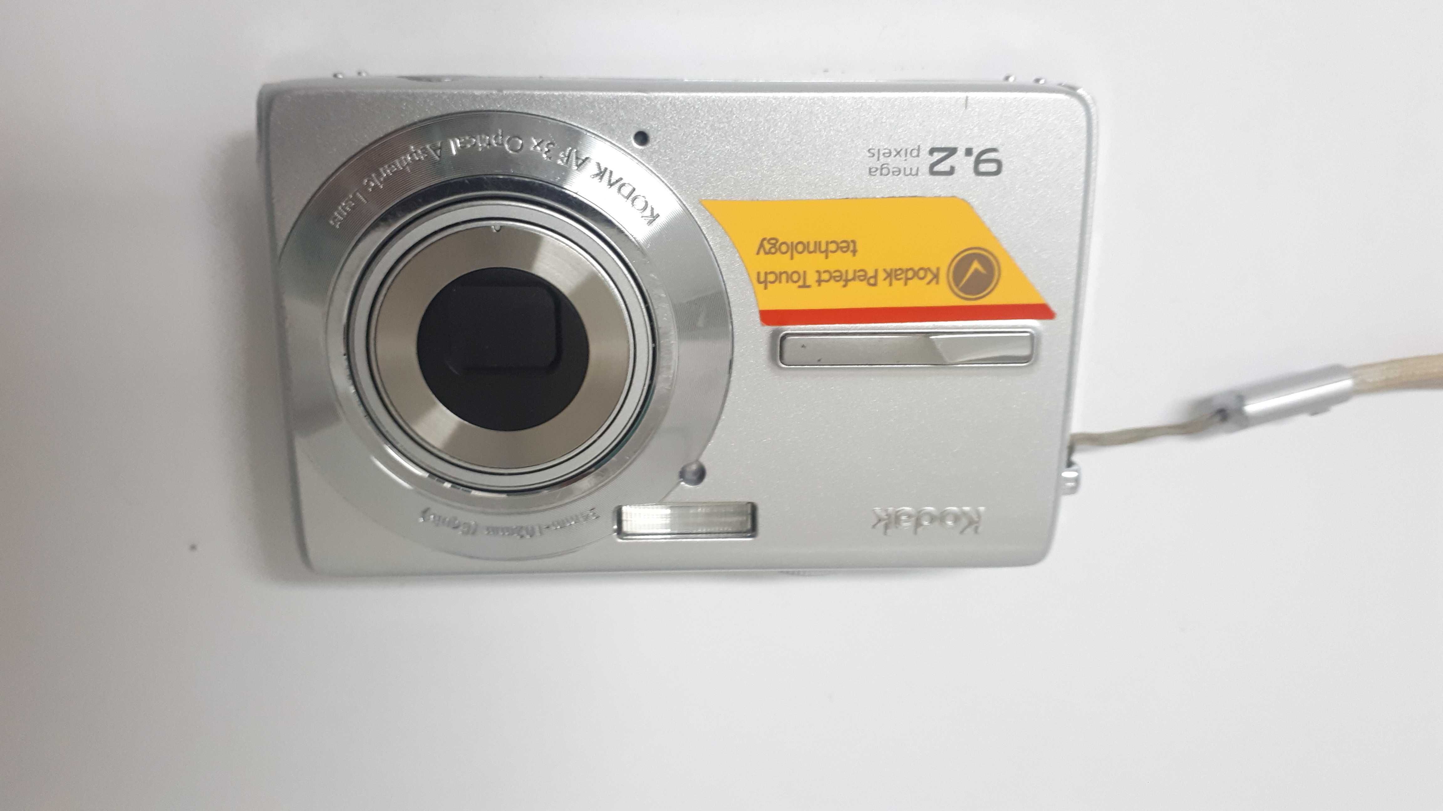 Camera Kodak M320