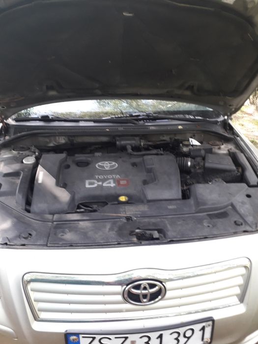 Toyota Avensis bezwypadkowy  1000km po zmianie rozrządu ostatnio wymia