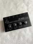 Behringer MicroAmp HA400 Wzmacniacz słuchawkowy