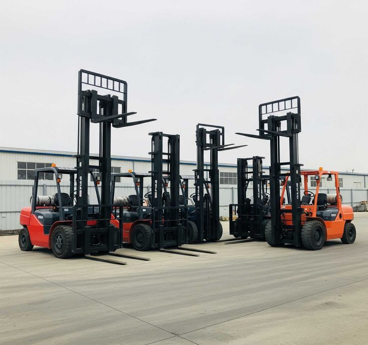 wynajmę dużą koparkę obrotową z lub bez operatora. duża maszyna 30ton