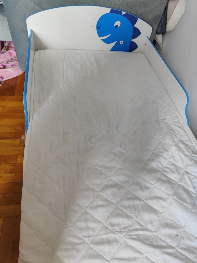 Łóżko chłopięce 140x70 z materacem