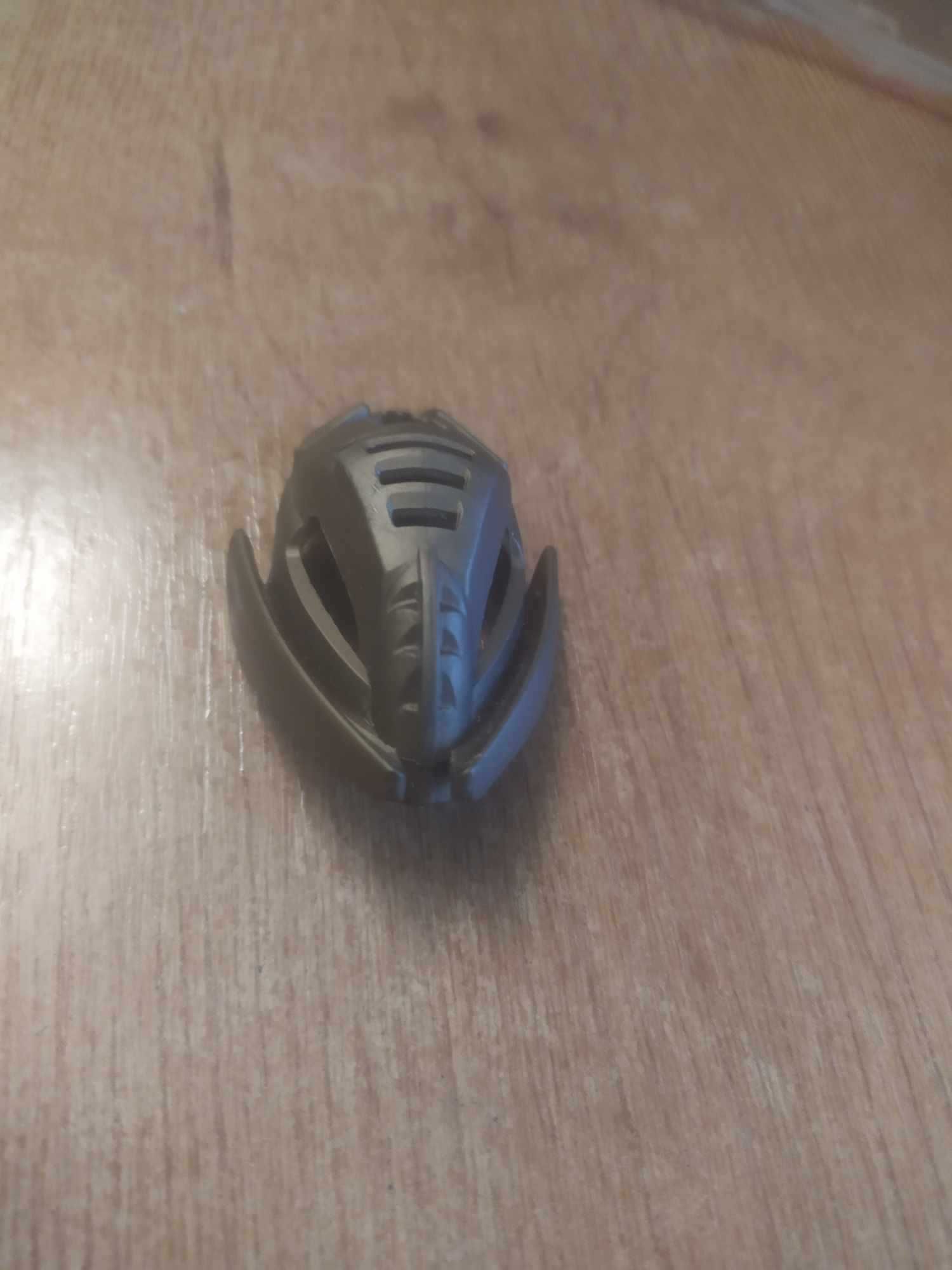 Lego bionicle 44815b Kraahkan 4 Hole Chin Flat Dark Gold