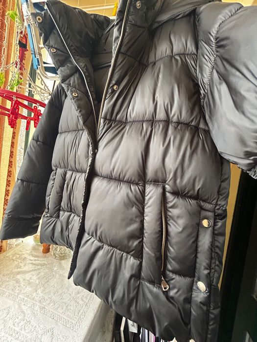 Casaco marca Mango