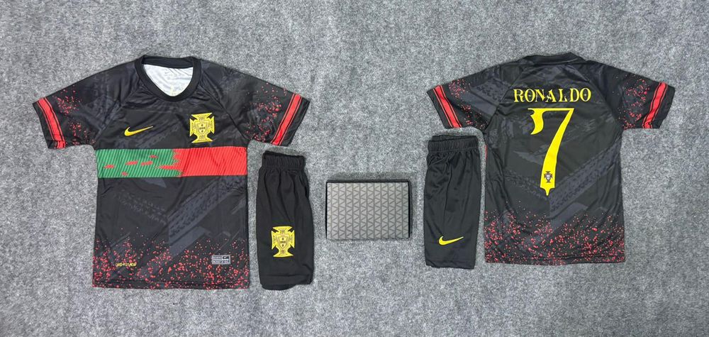 Футбольна форма Ф .К. "Португалія"-Рональдо.