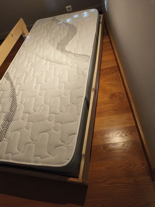 Estrado e colchao 90cm Pikolin