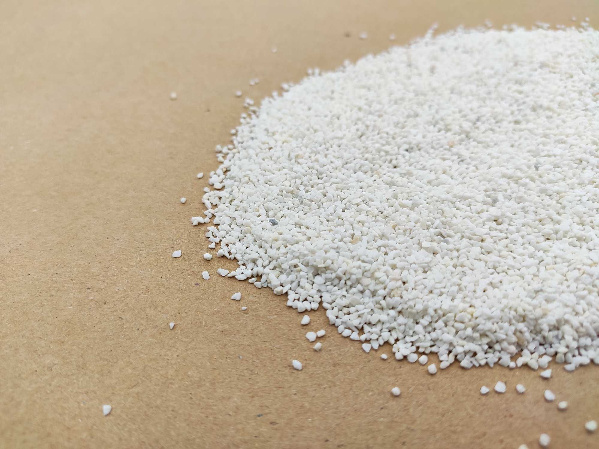Biały żwirek, piasek dolomitowy do akwarium 1-1,5mm 1kg
