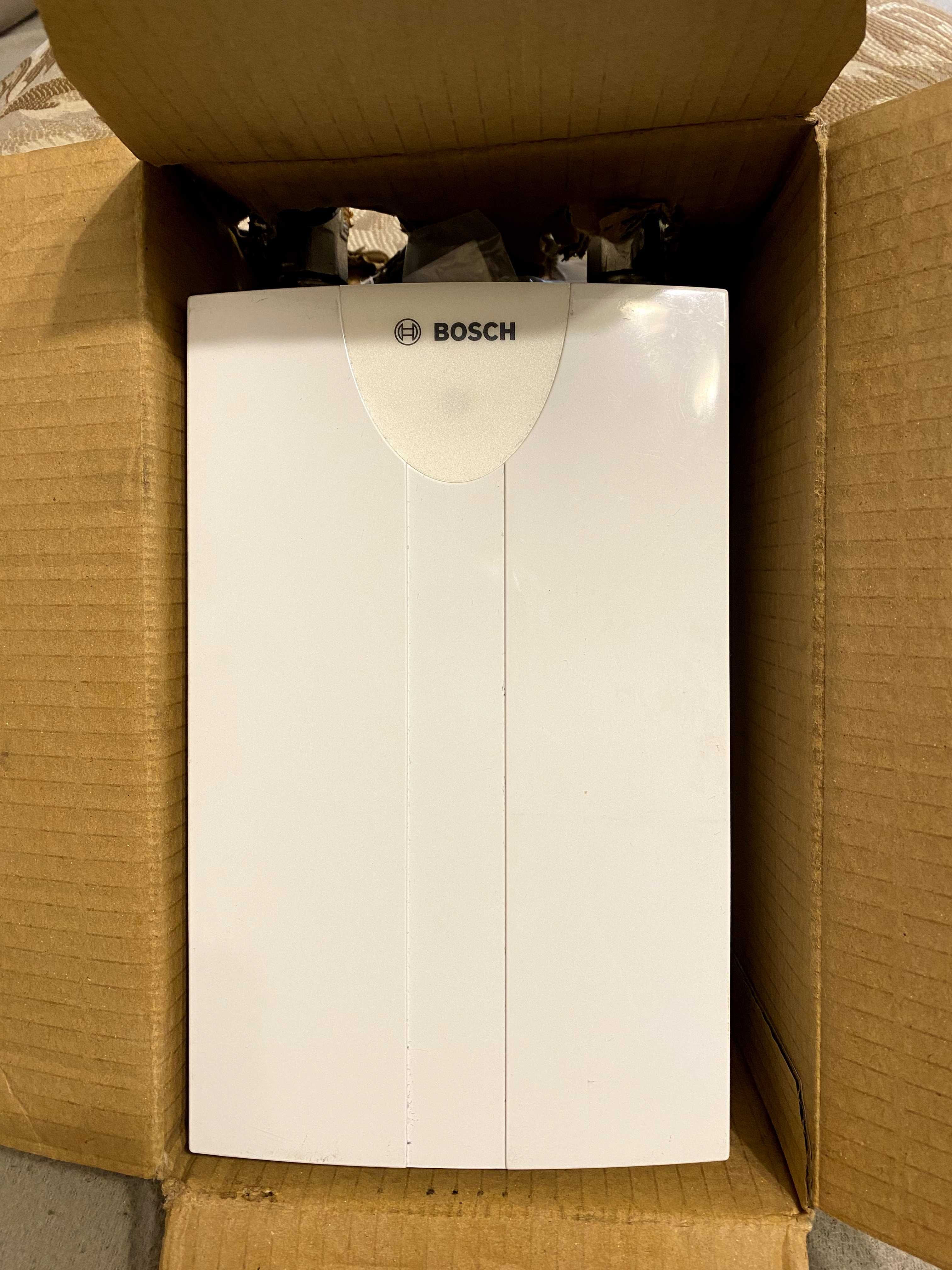 Електричний проточний водонагрівач Bosch TR 1000 6T